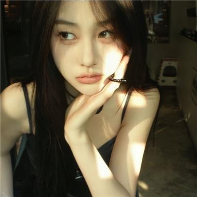 解约后，我闪婚成了乐坛顶流